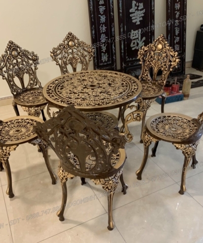BÀN GHẾ NHÔM ĐÚC 03