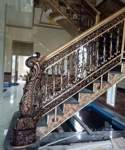 Lan can nhôm đúc 04