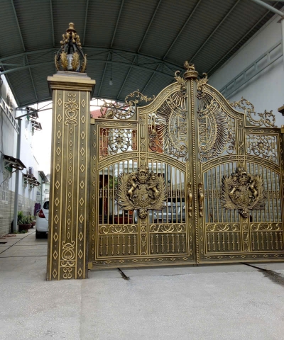 CÔNG TRÌNH CỔNG NHÔM ĐÚC BIỆT THỰ TẠI LONG AN